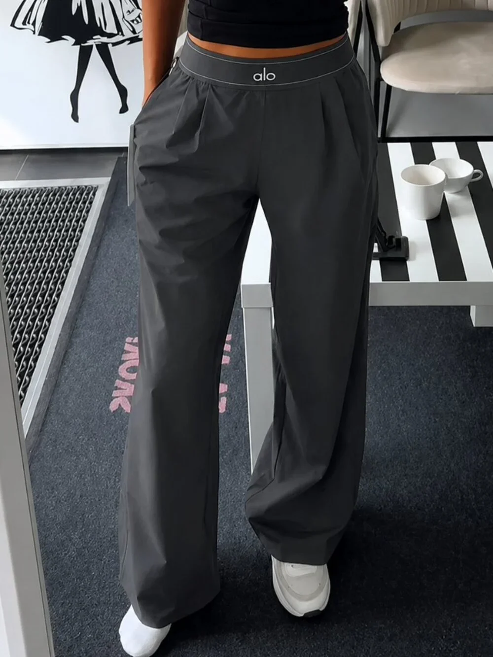 NWT Alo Yoga Suit Up Trouser Anthracite 🖋️ Tailored Wide Leg Pants (Regular)